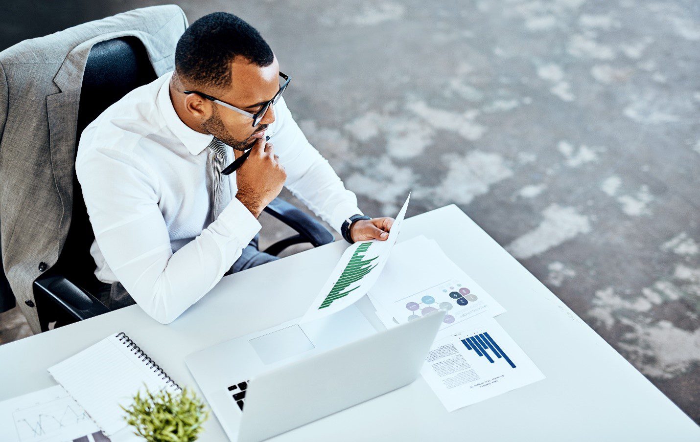 Office worker 1.docx Office employee